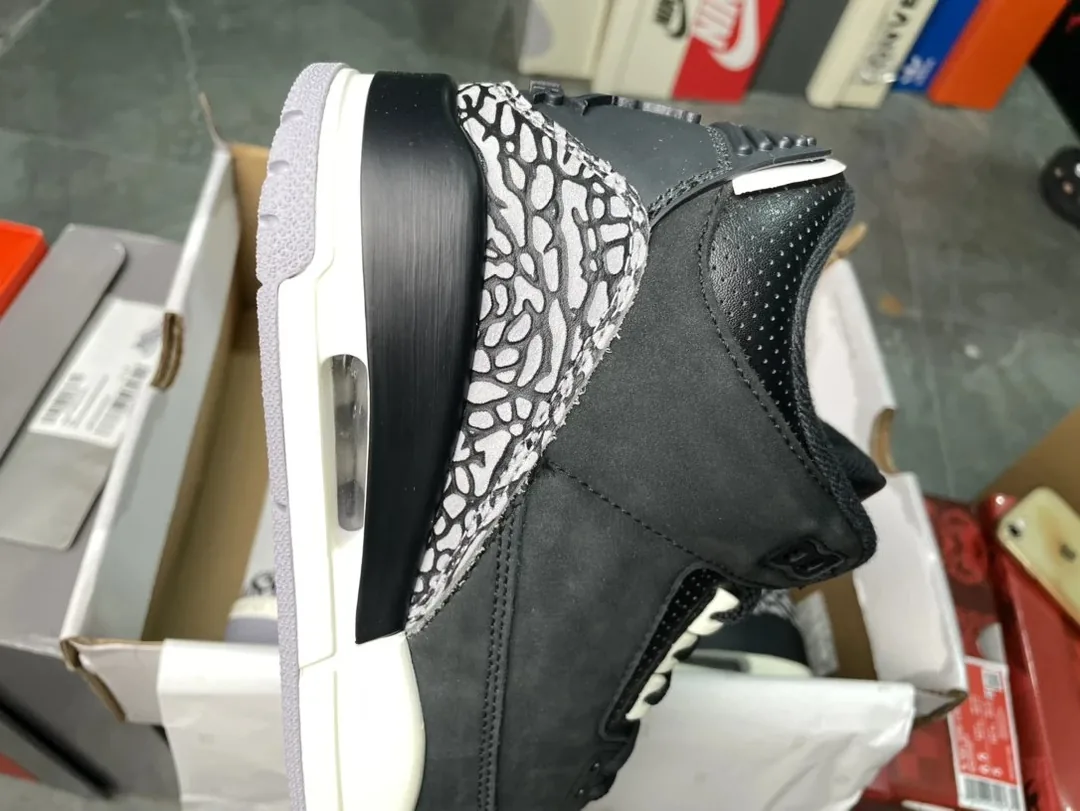 Air Jordan 3 Off Noir — photo 12