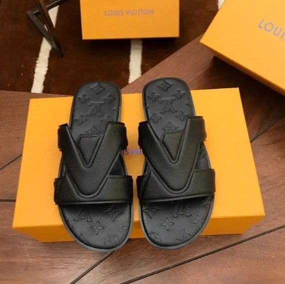 Oasis Mule Slides