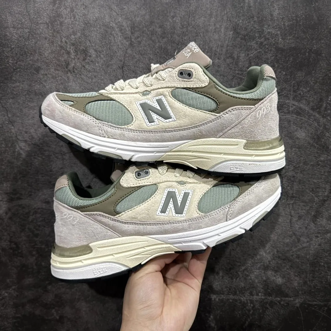 New Balance 993 Brown Beige — Photo 5