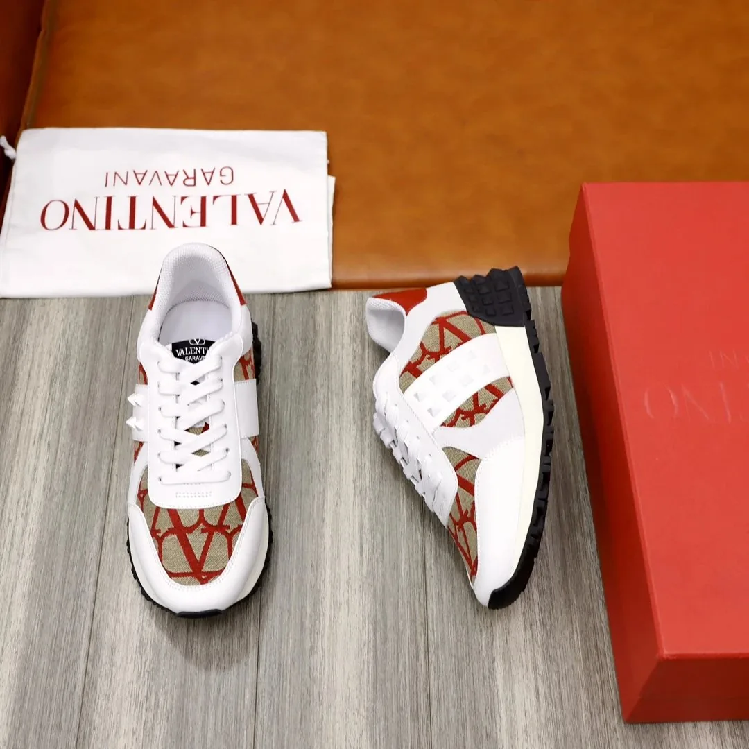 Valentino Garavani VLTN Print Sneakers — Photo 2