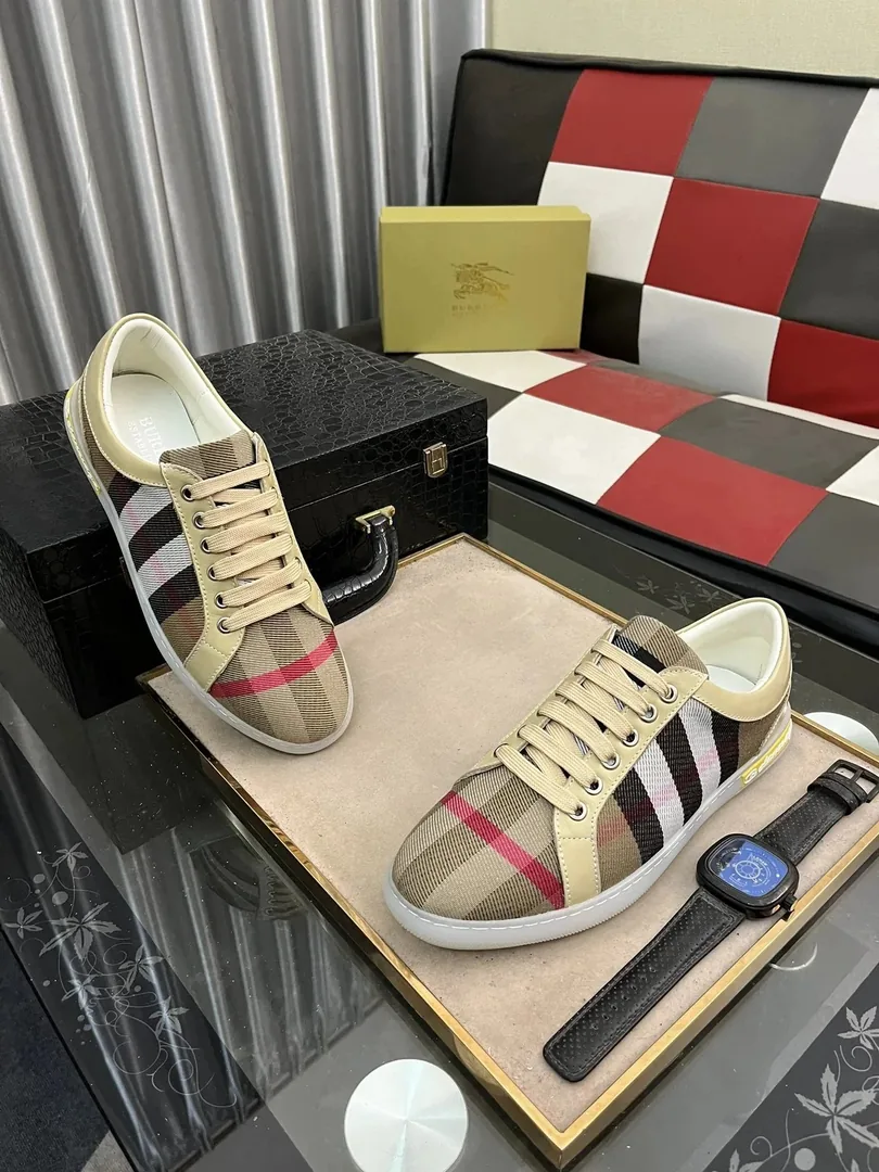 Burberry Balenciaga Skate Shoes — Photo 11