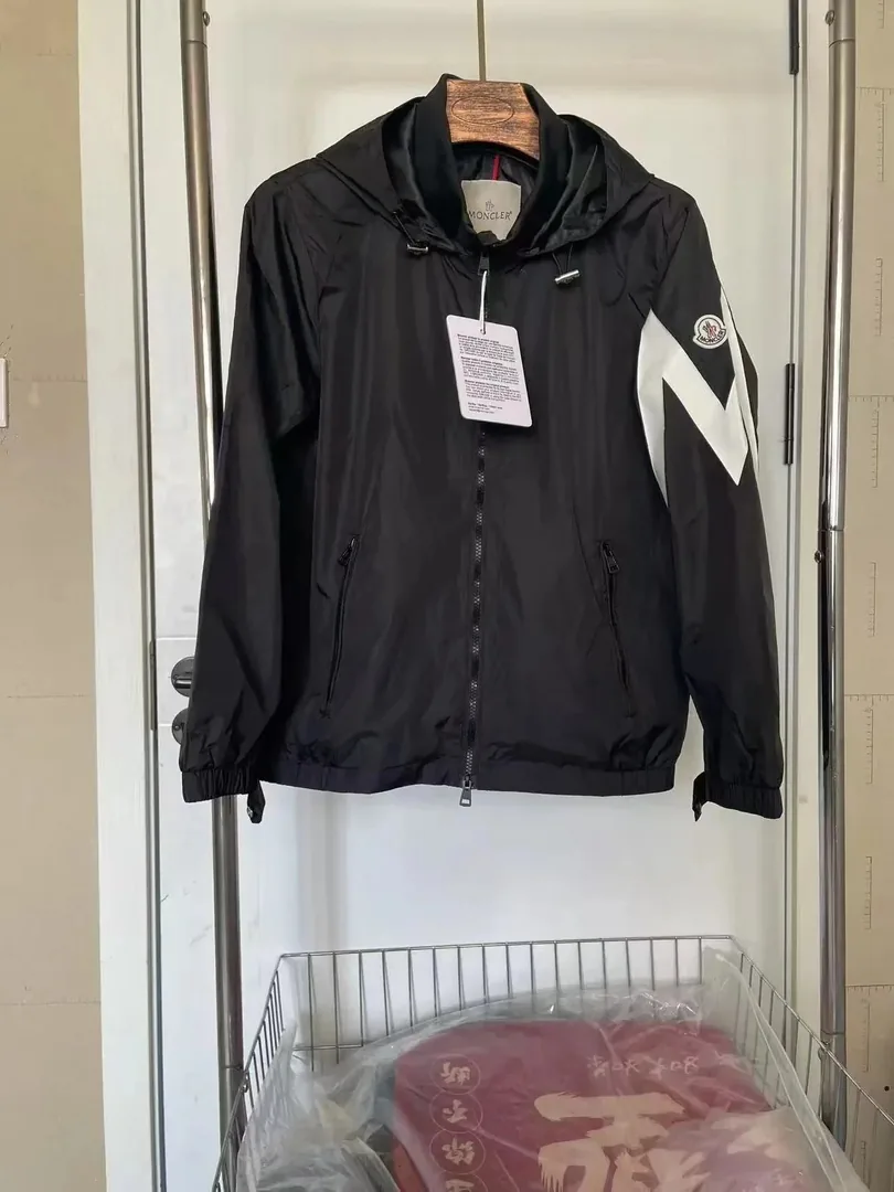 Moncler Jacket — Photo 5