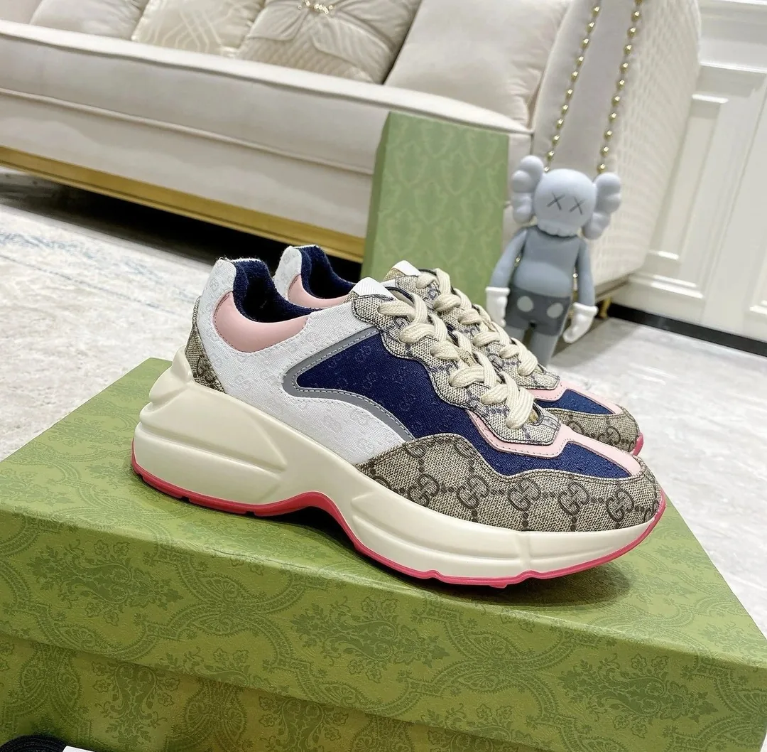 Gucci Run Rhyton White Print Dad Sneakers — Photo 15
