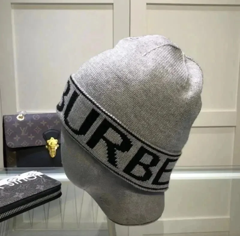 Minimalist Knit Beanie — Photo 8