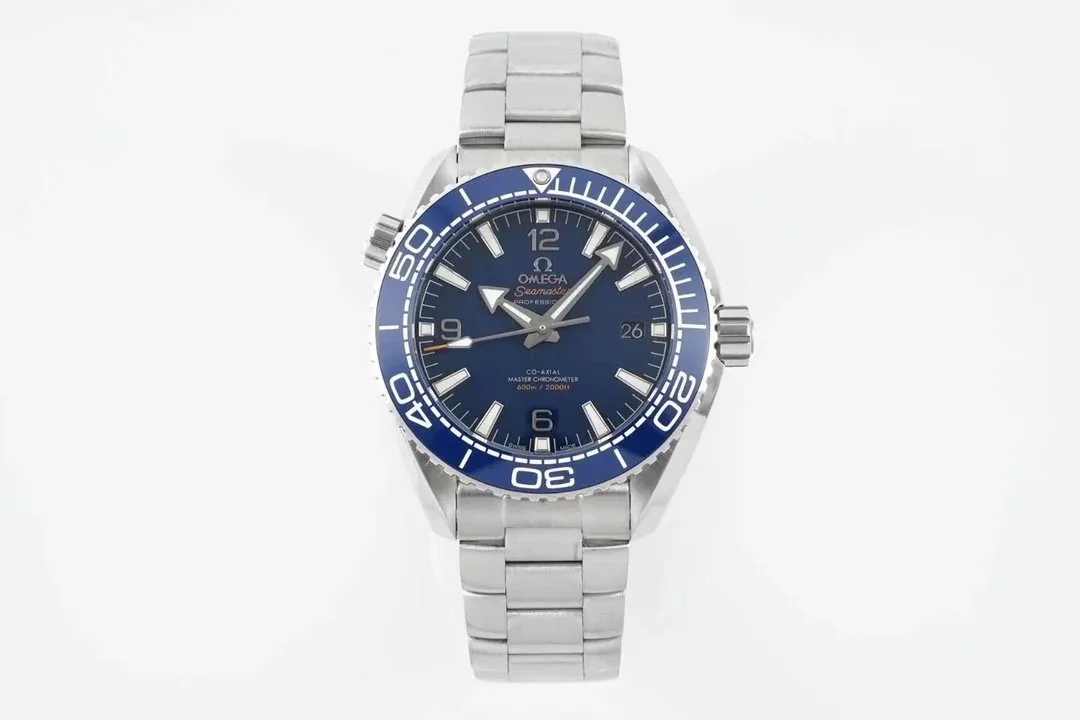 Rolex Rose Gold Blue Dial Rubber Strap Watch — Photo 9