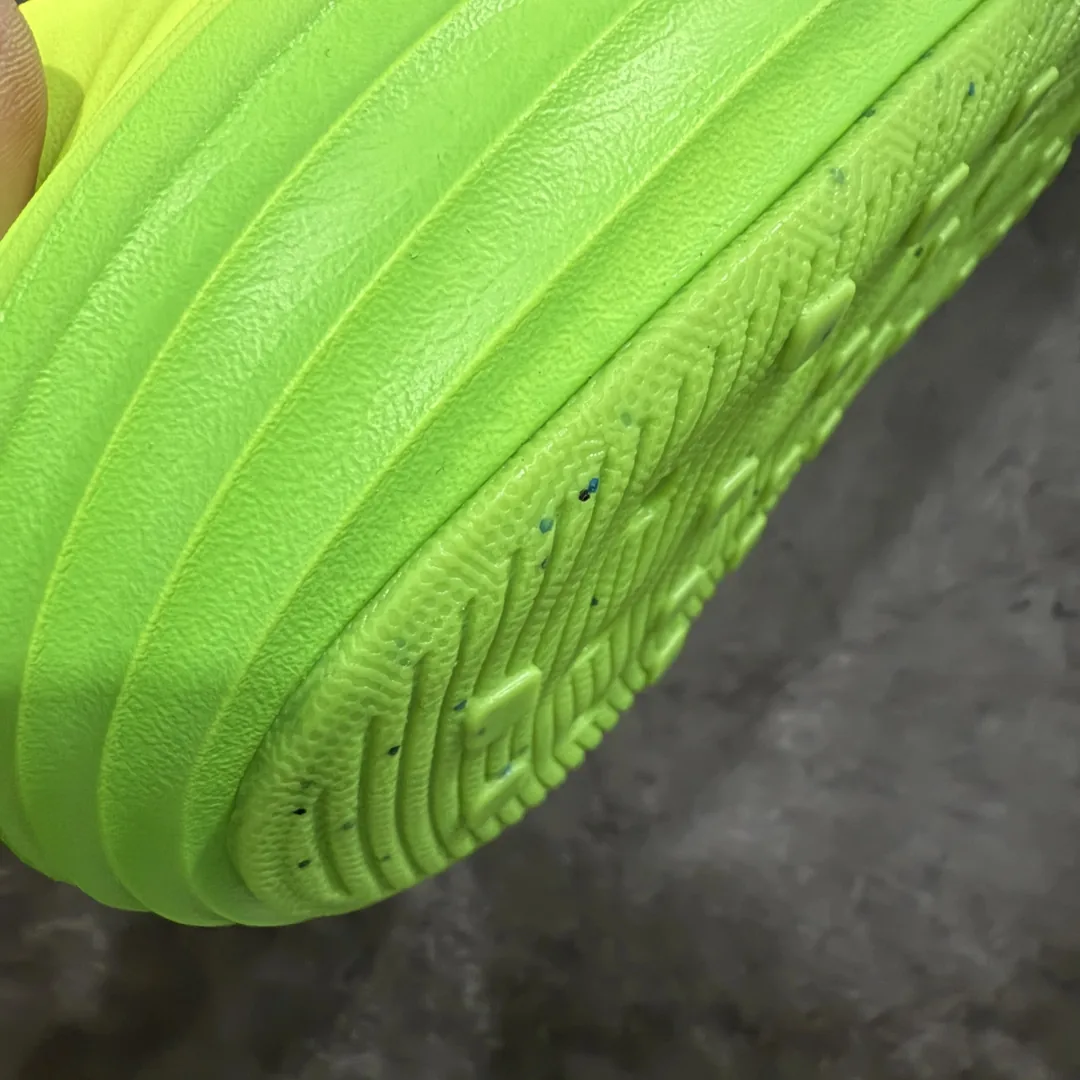 Reactx Rejuven 8 Beach Slides — QC