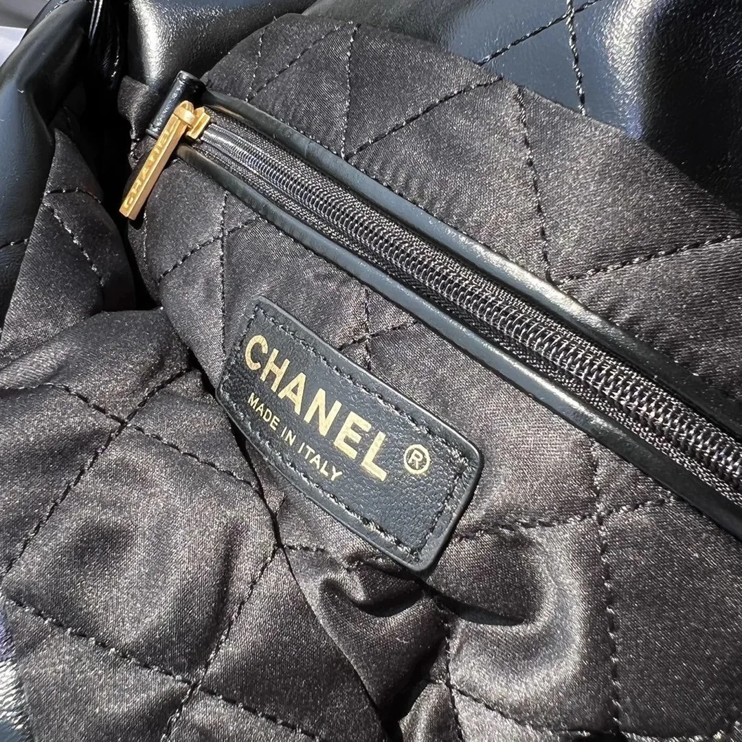 Chanel Full-Grain Leather Sneakers — Photo 7