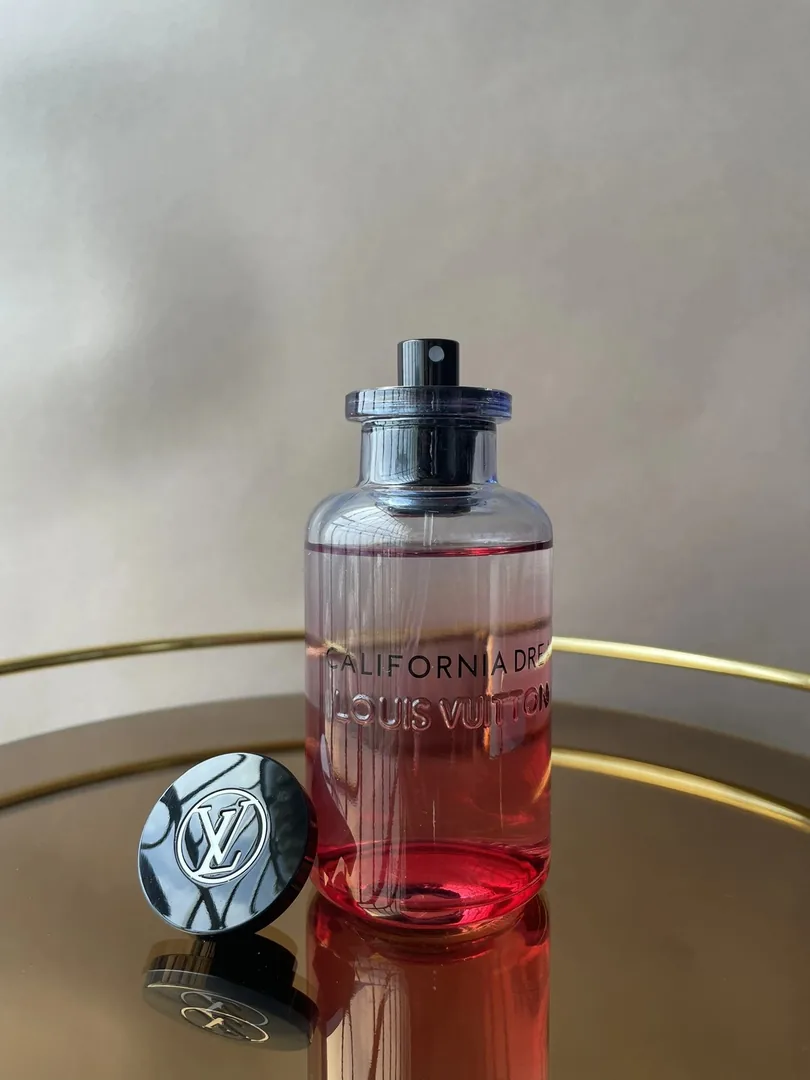 Signature Eau De Parfum — Photo 4