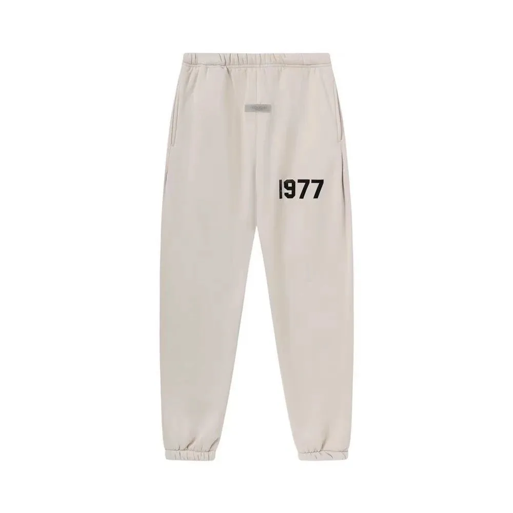 Sweatpants — Photo 11