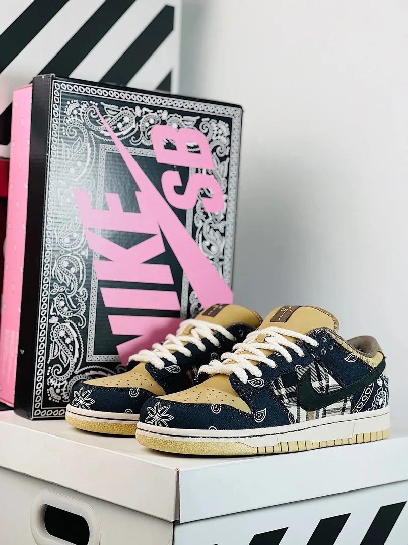 Nike SB Dunk Low Jack Boys Paisley Collab Sneakers — QC