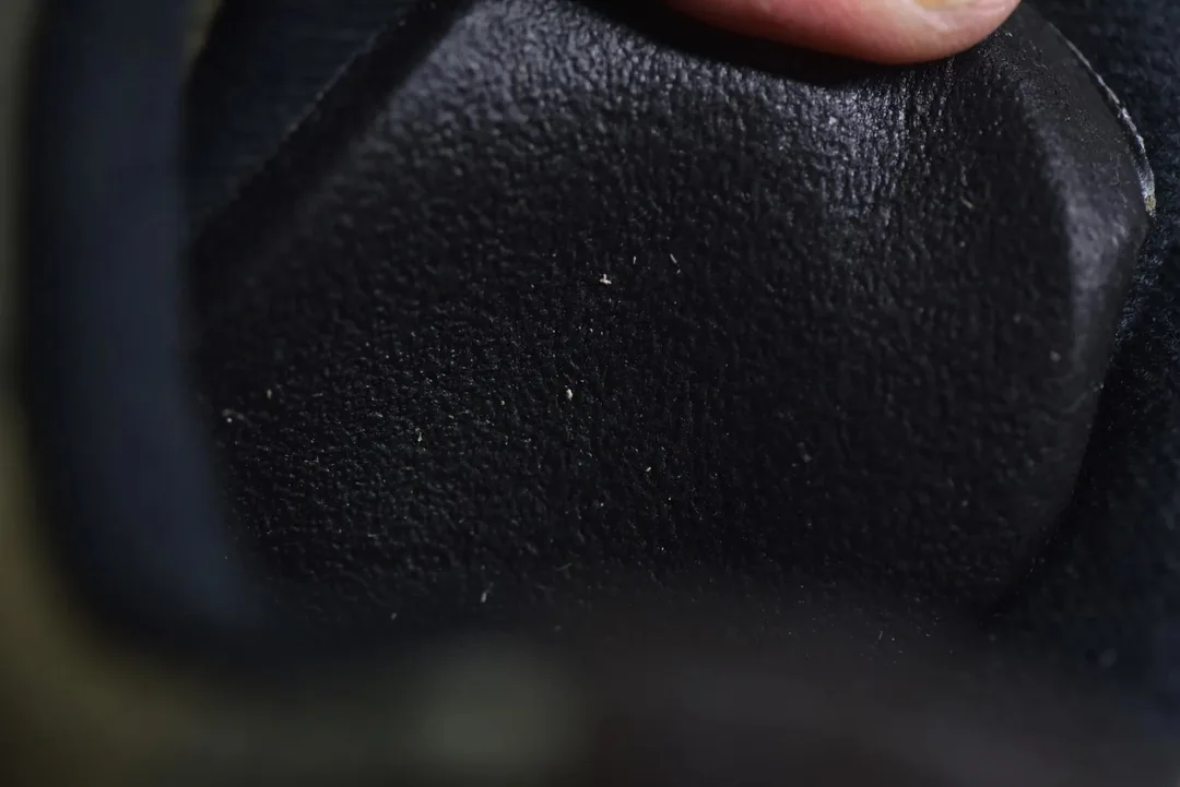 Air Jordan 4 Olive Canvas — Photo 15