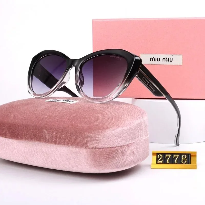 Miu Miu Sunglasses — Photo 4
