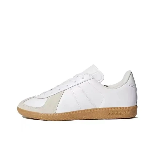Adidas Samba Running Shoes — Photo 15