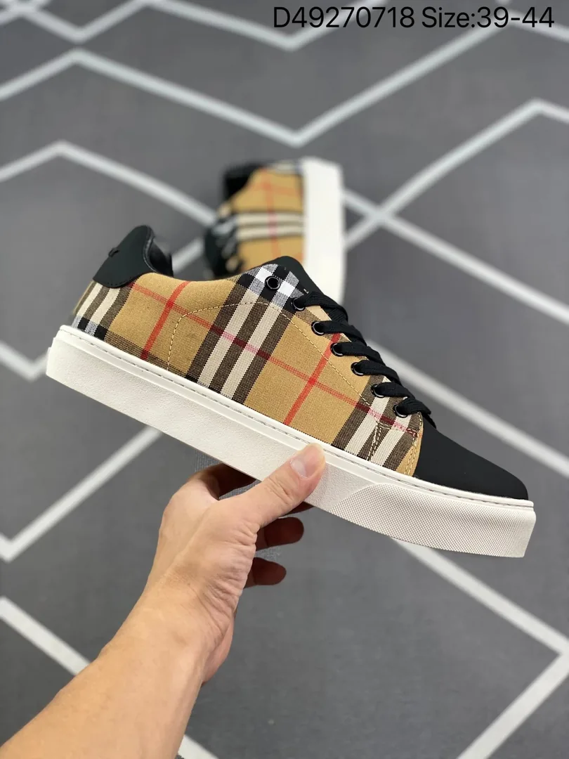 Burberry Vintage Check Sneaker White Black Rainbow Plaid Sneakers — Photo 4