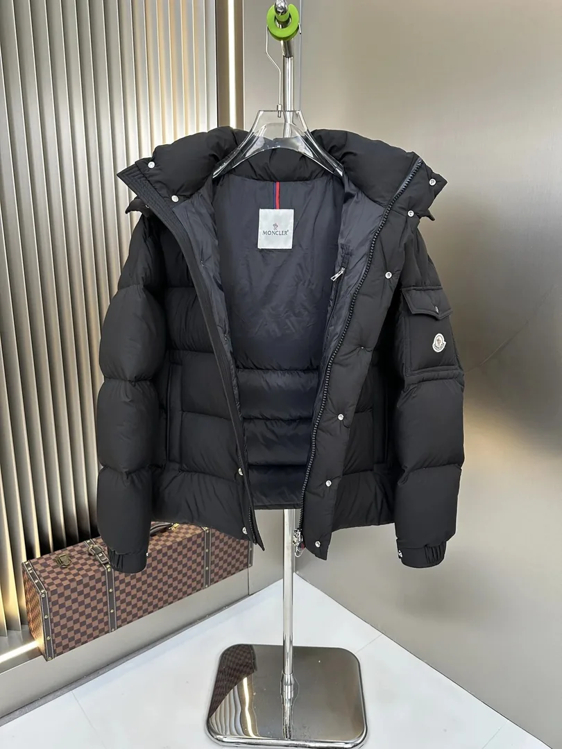 Moncler Down Jacket — Photo 6