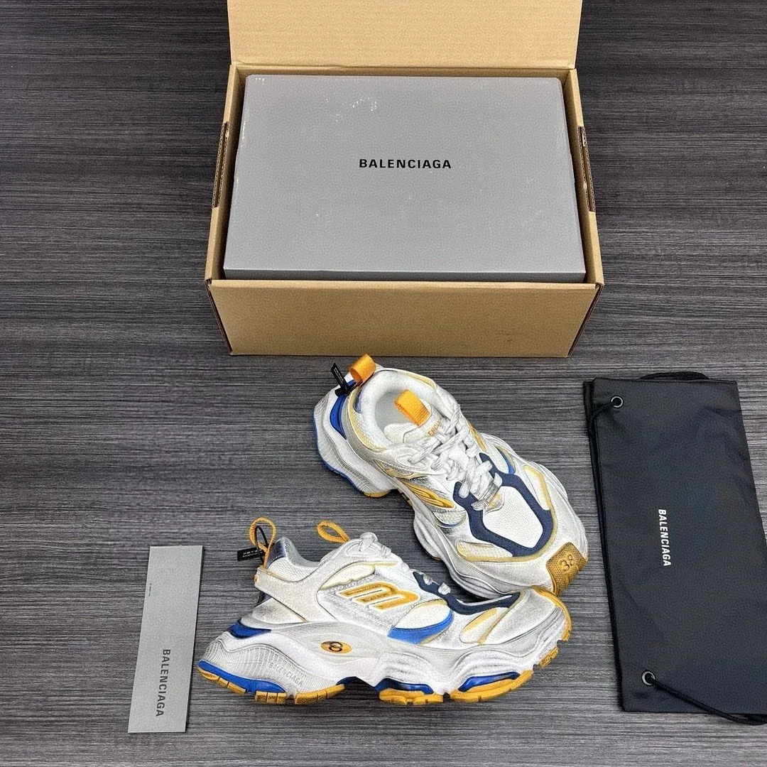 Balenciaga Cargo Sneaker Black Bigfoot Chunky Sneakers — Photo 4