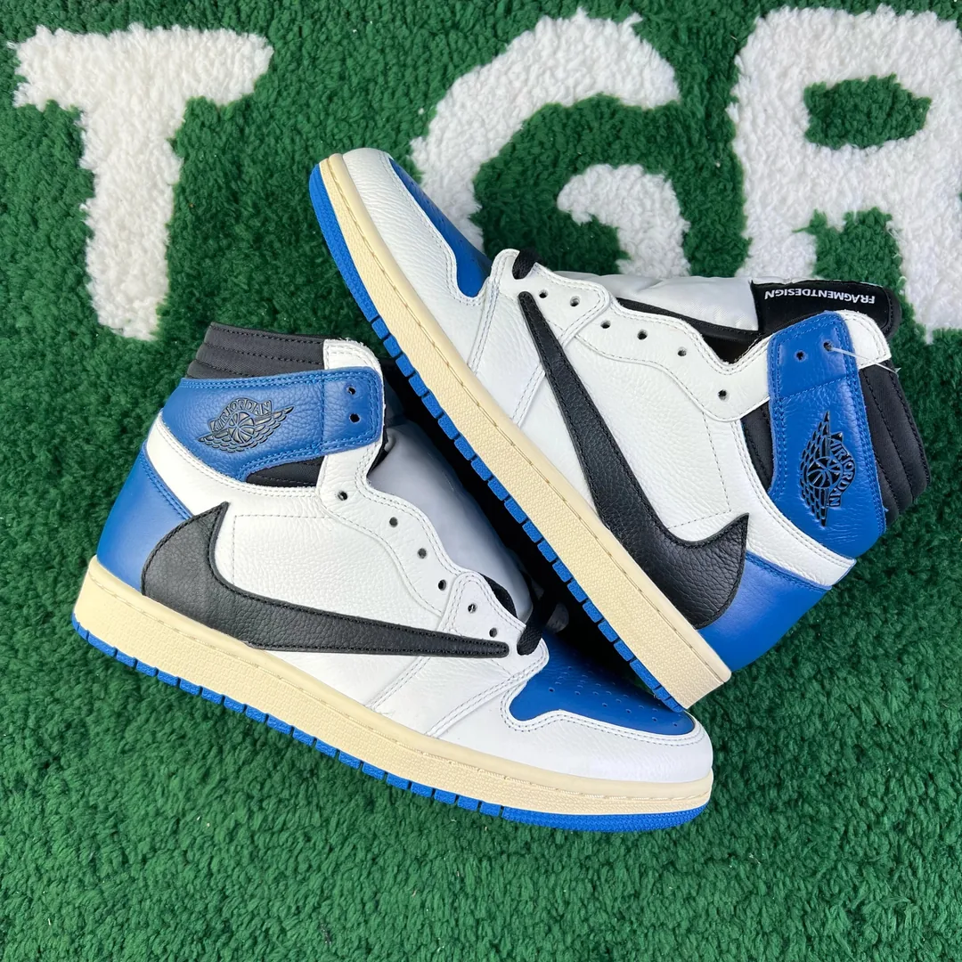 Air Jordan 1 Low Sneakers — Photo 6