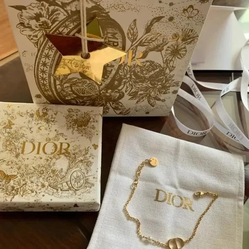 Gold Pearl Necklace And Bracelet