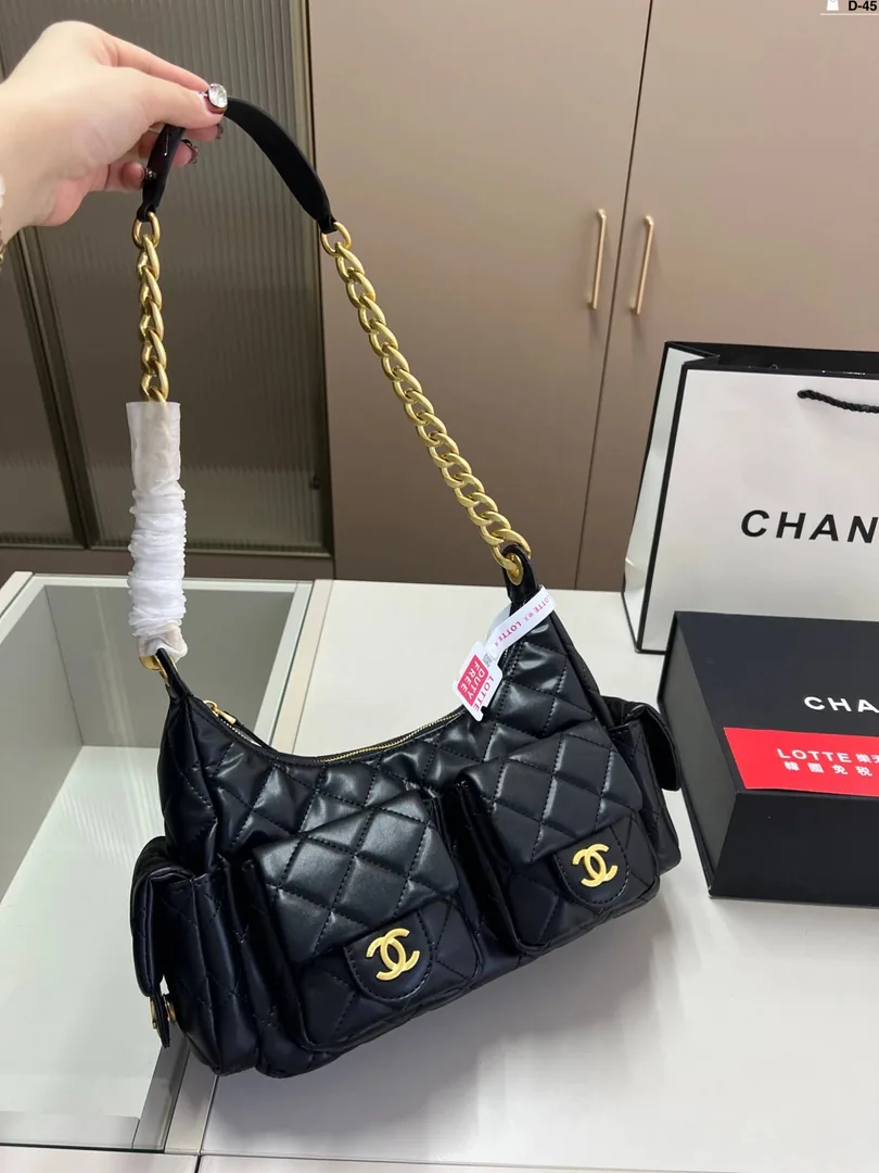 Chanel 25C Multi-Pocket Hobo Bag — Photo 3