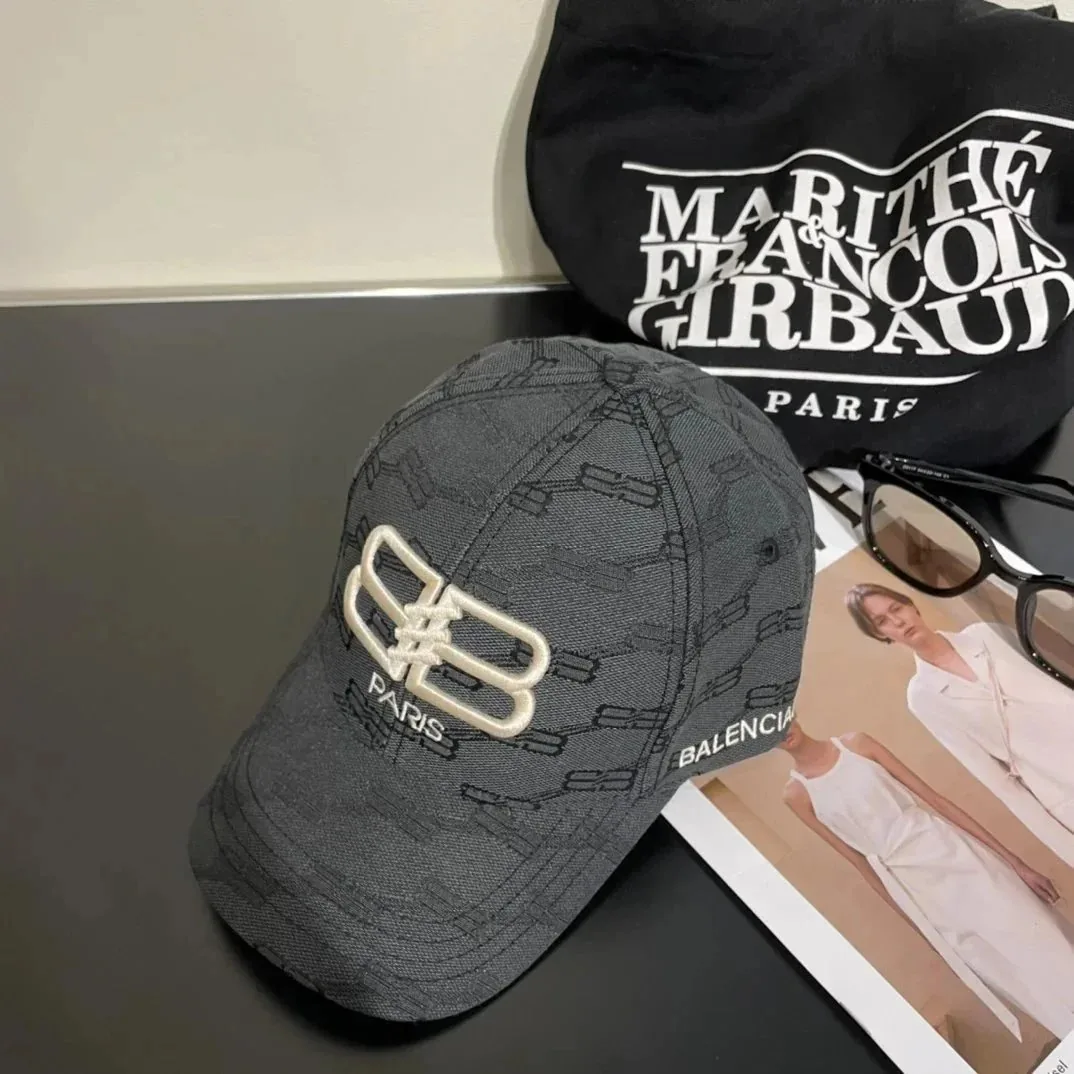 Balenciaga Allover Logo Baseball Cap — Photo 5
