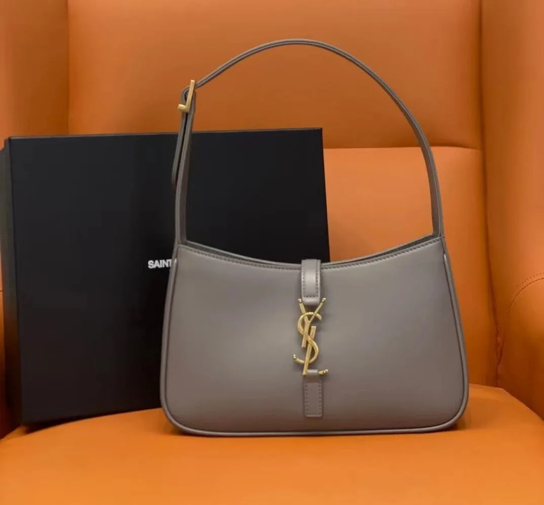 Saint Laurent Leather Shoulder Bag — photo 12