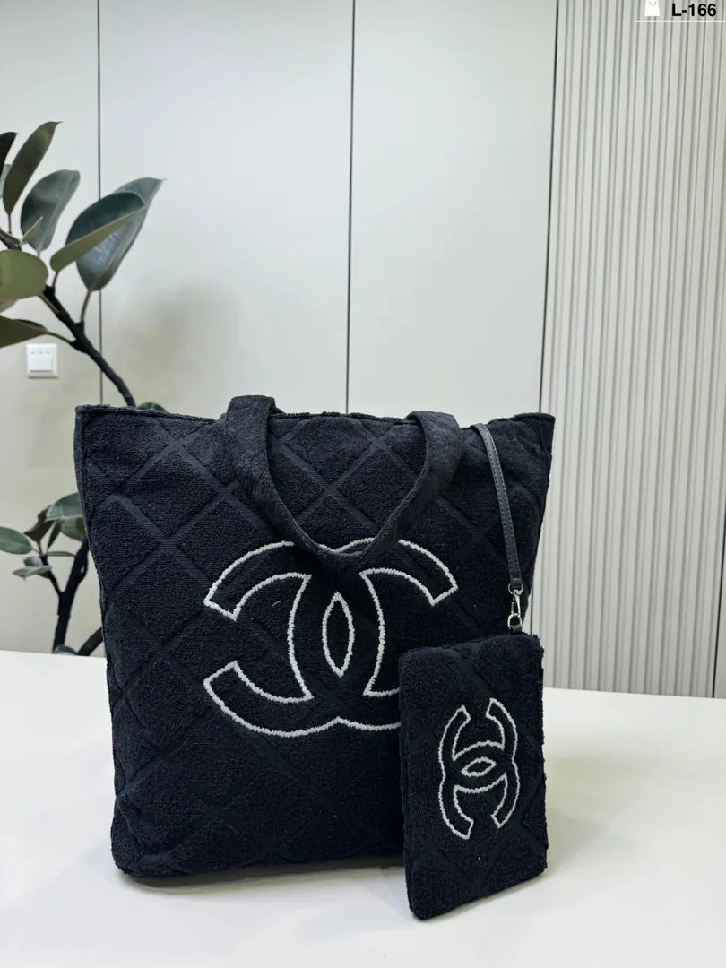 Chanel 22 Bag — photo 3