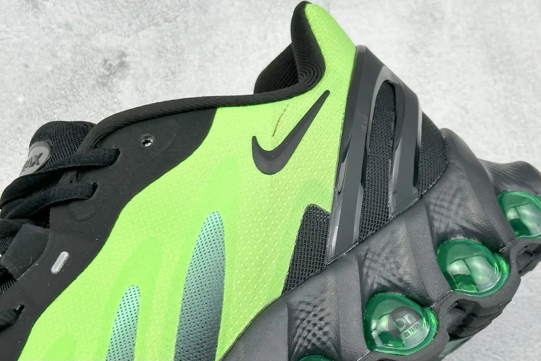 Nike Air Max DN8 Sneakers — Photo 13