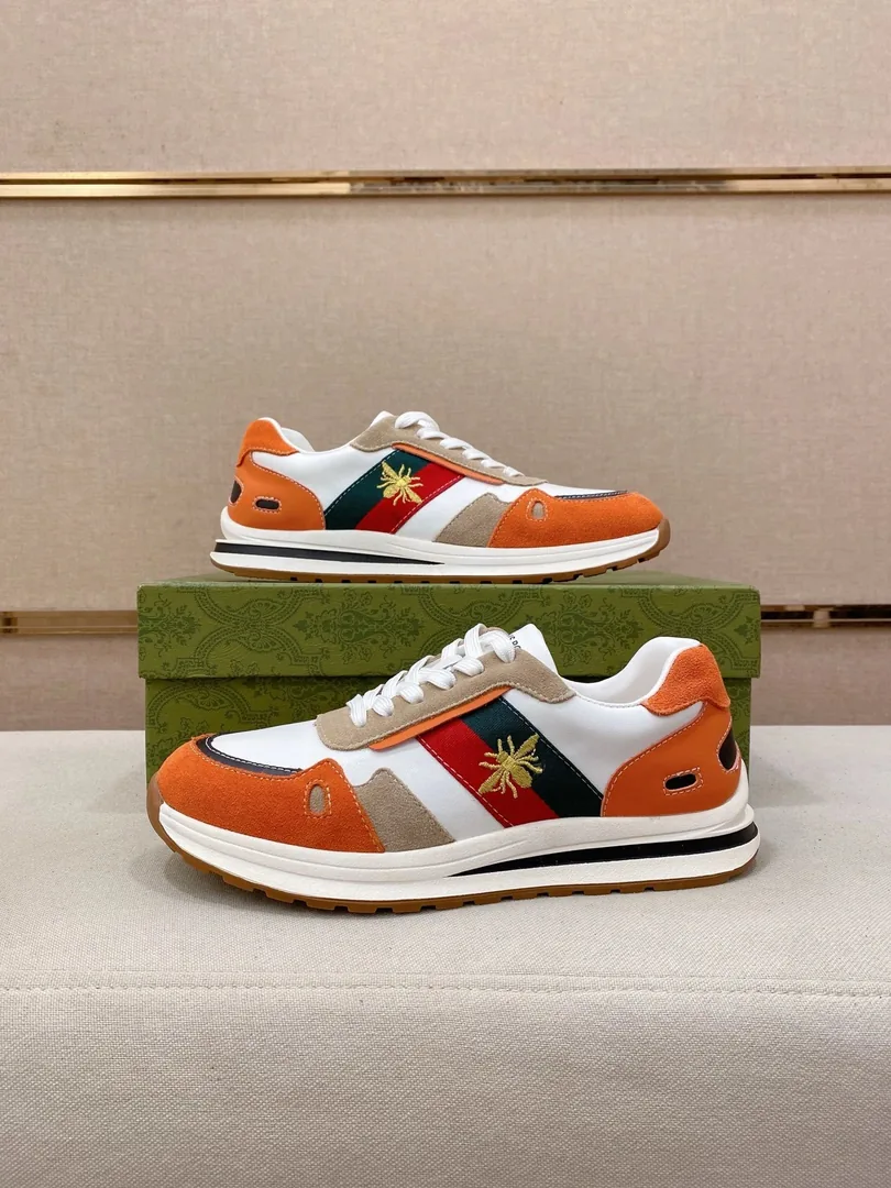 Gucci Round-Toe Low-Top Sneakers — photo 10