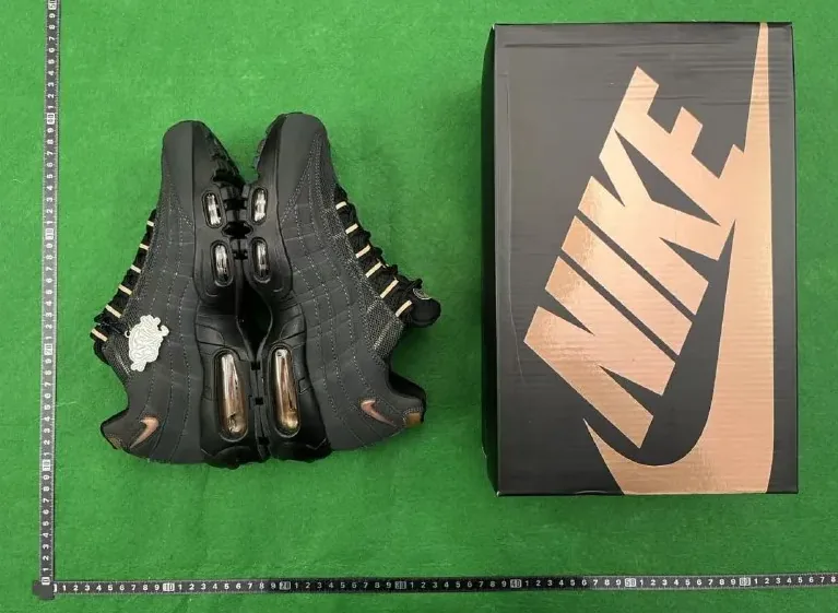 Nike Air Max 95 Classic — Photo 15