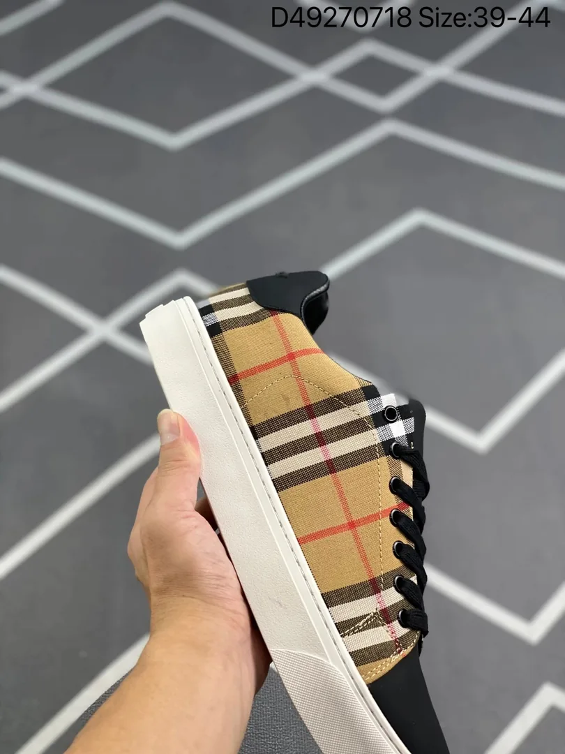 Burberry Vintage Check Sneaker White Black Rainbow Plaid Sneakers — Photo 9
