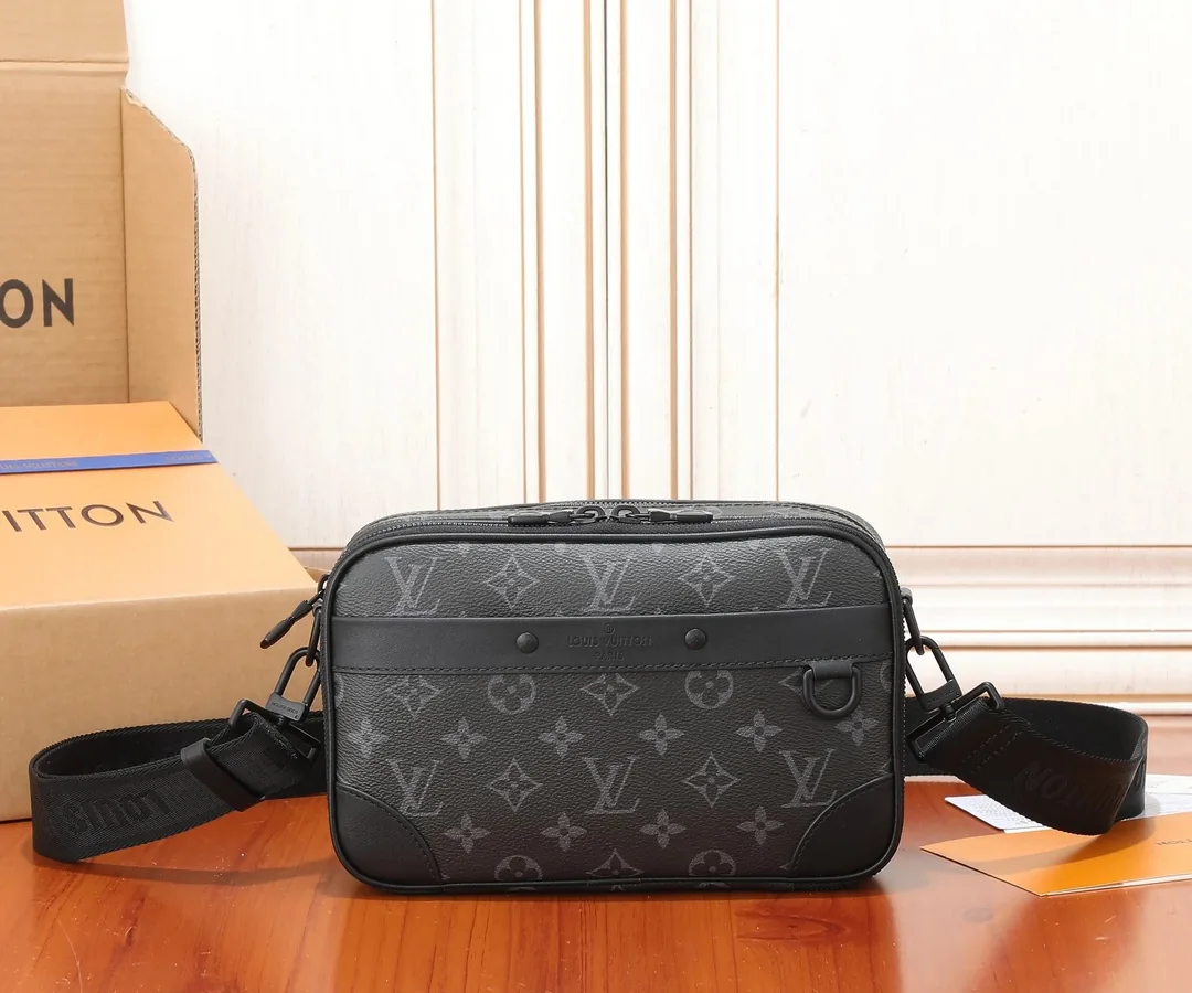 Louis Vuitton Alpha Messenger Bag