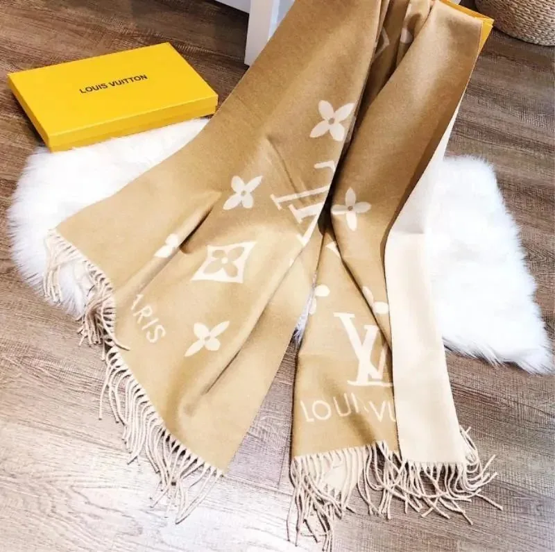Louis Vuitton Monogram Flower Cashmere Scarf Collection — photo 9