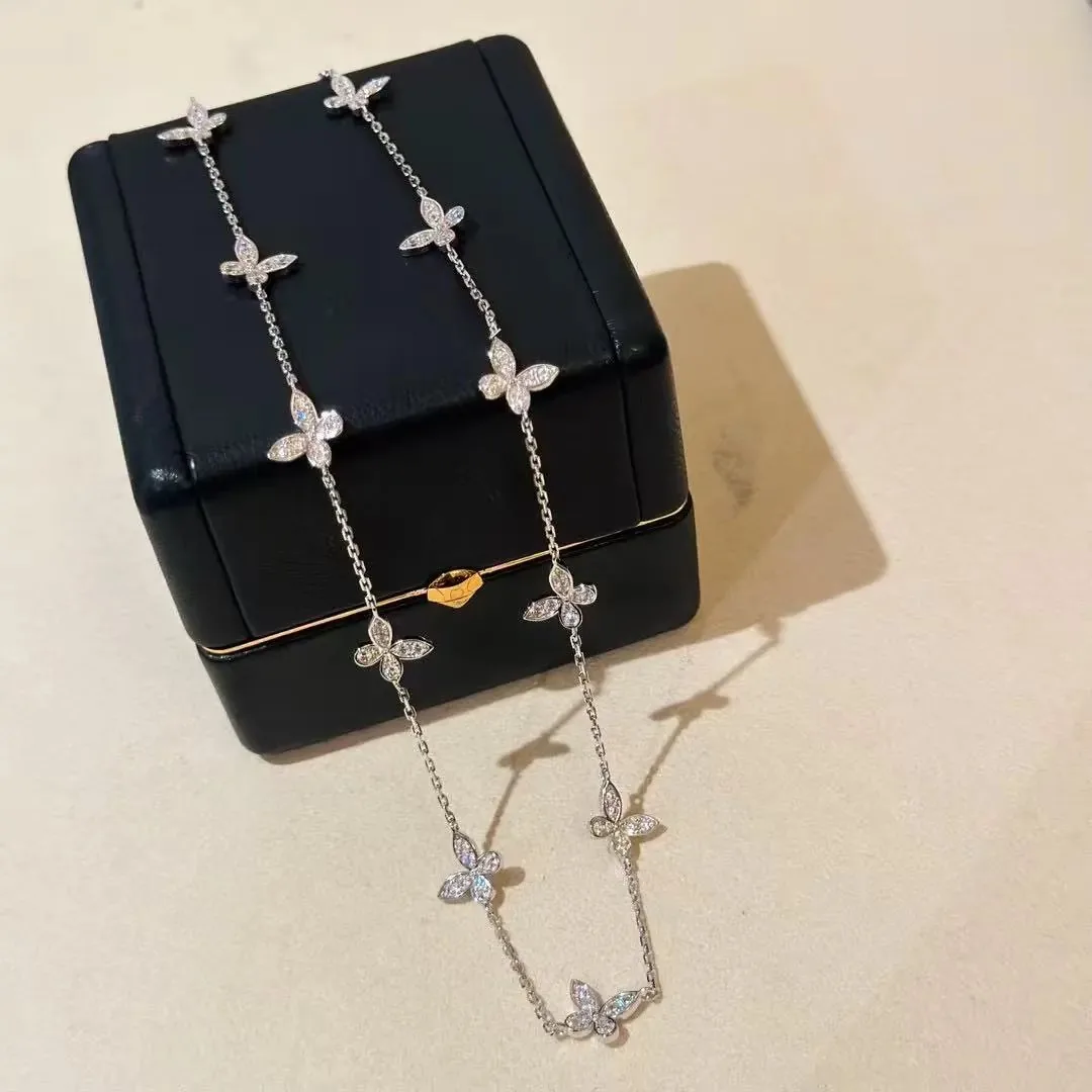 Gold Letter Pendant Necklace — QC
