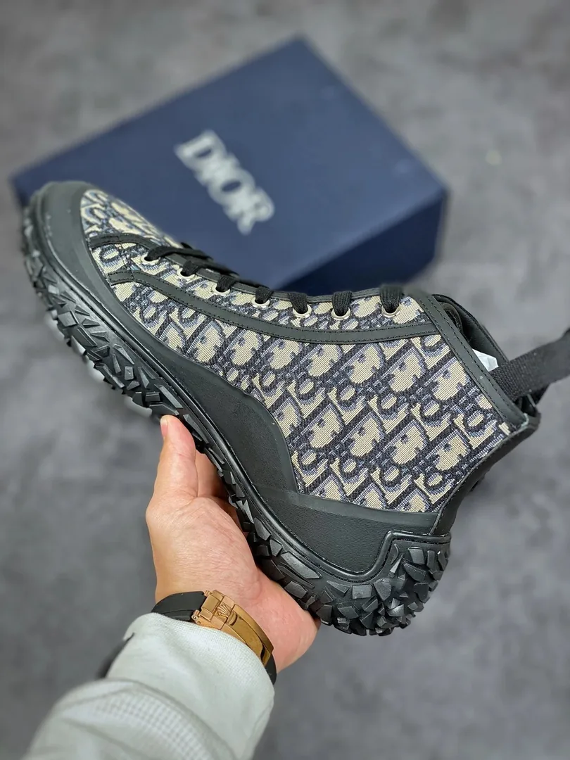 Dior Brown B-28 High-Top Sneakers — Photo 14