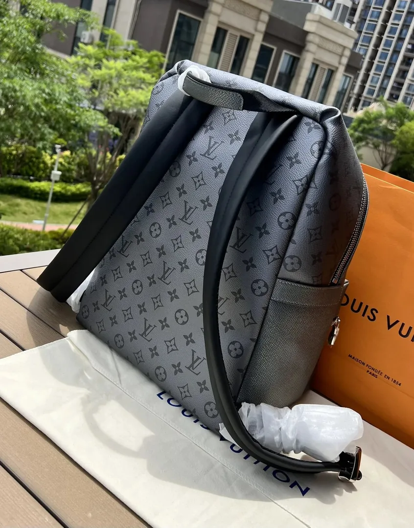 Louis Vuitton Discovery Backpack — Photo 7
