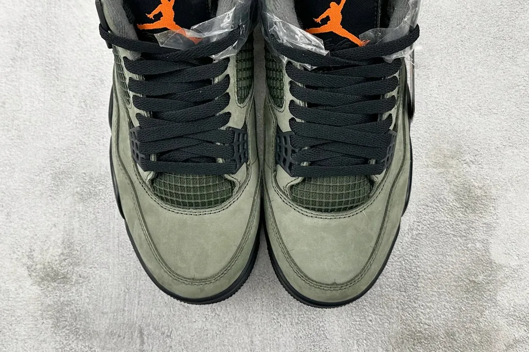 Air Jordan 4 Undefeated Green — Photo 14