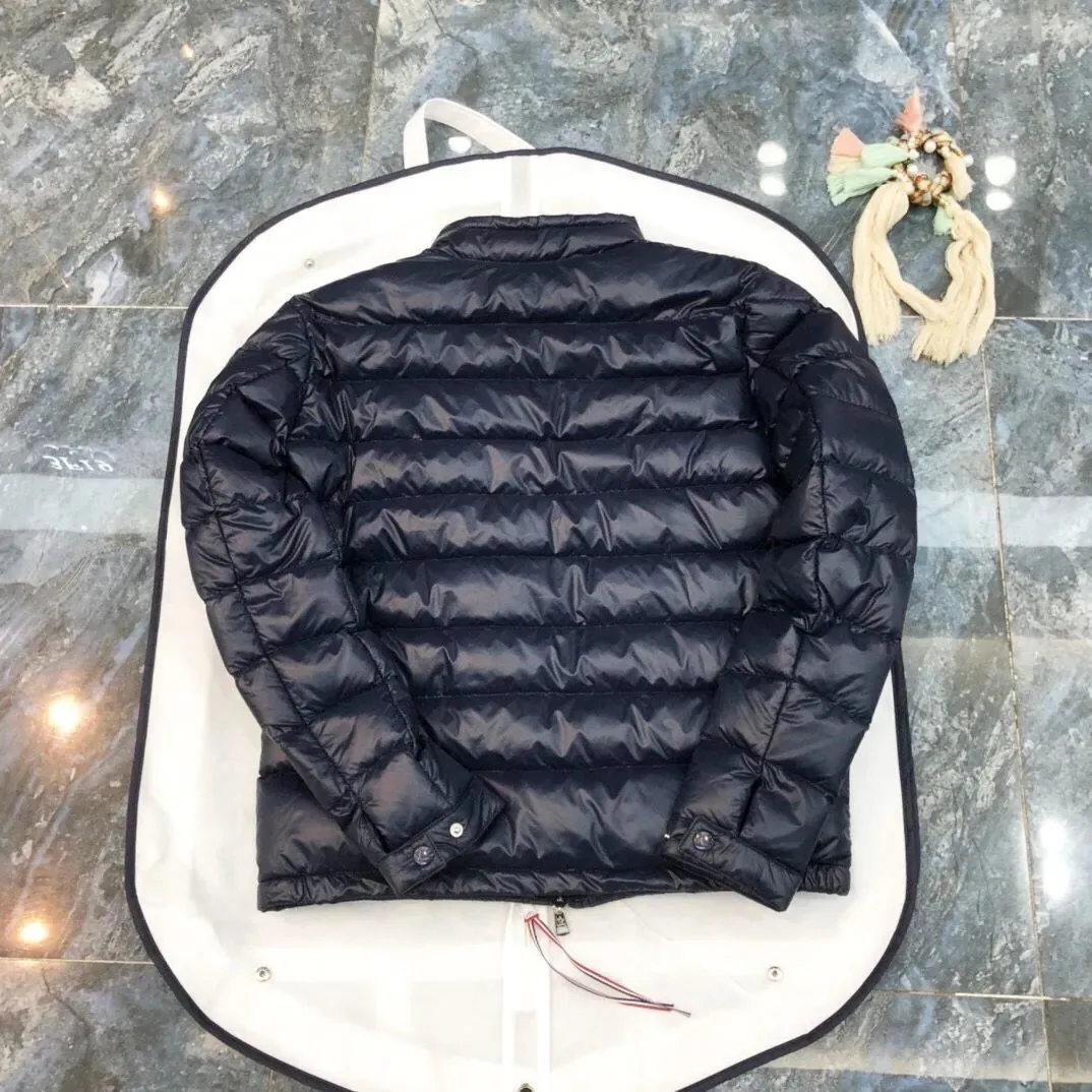 Short Down Jacket — Photo 5