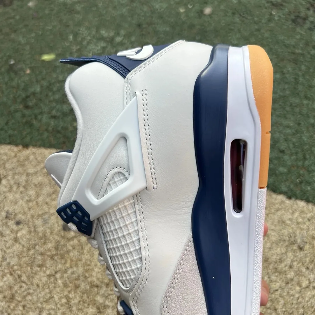 Air Jordan 4 Navy Sneakers — Photo 6