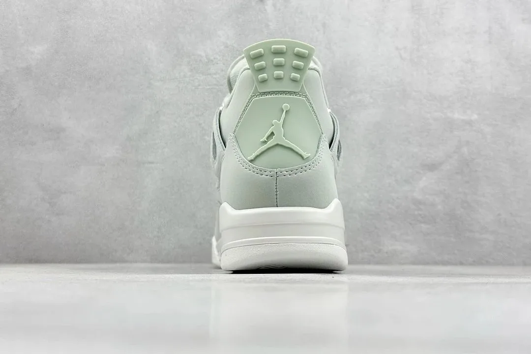 Air Jordan 4 Seafoam — photo 6