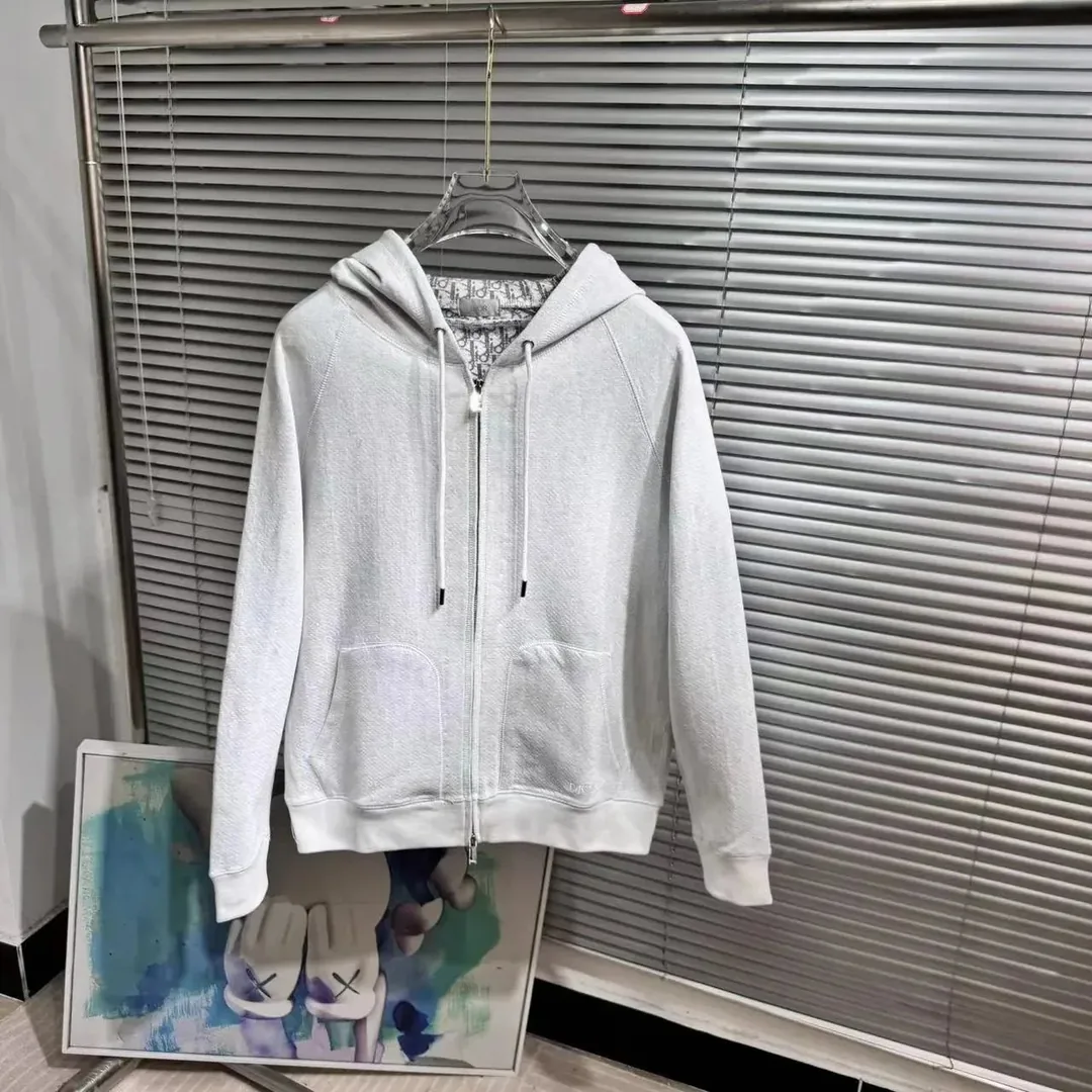 Streetwear Pullover Hoodie — QC