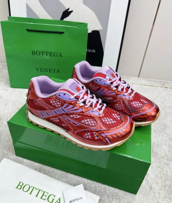 Bottega Veneta Orbit Pink Sneakers — Photo 2