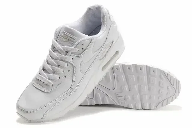 Nike Air Max 90 Runners — QC