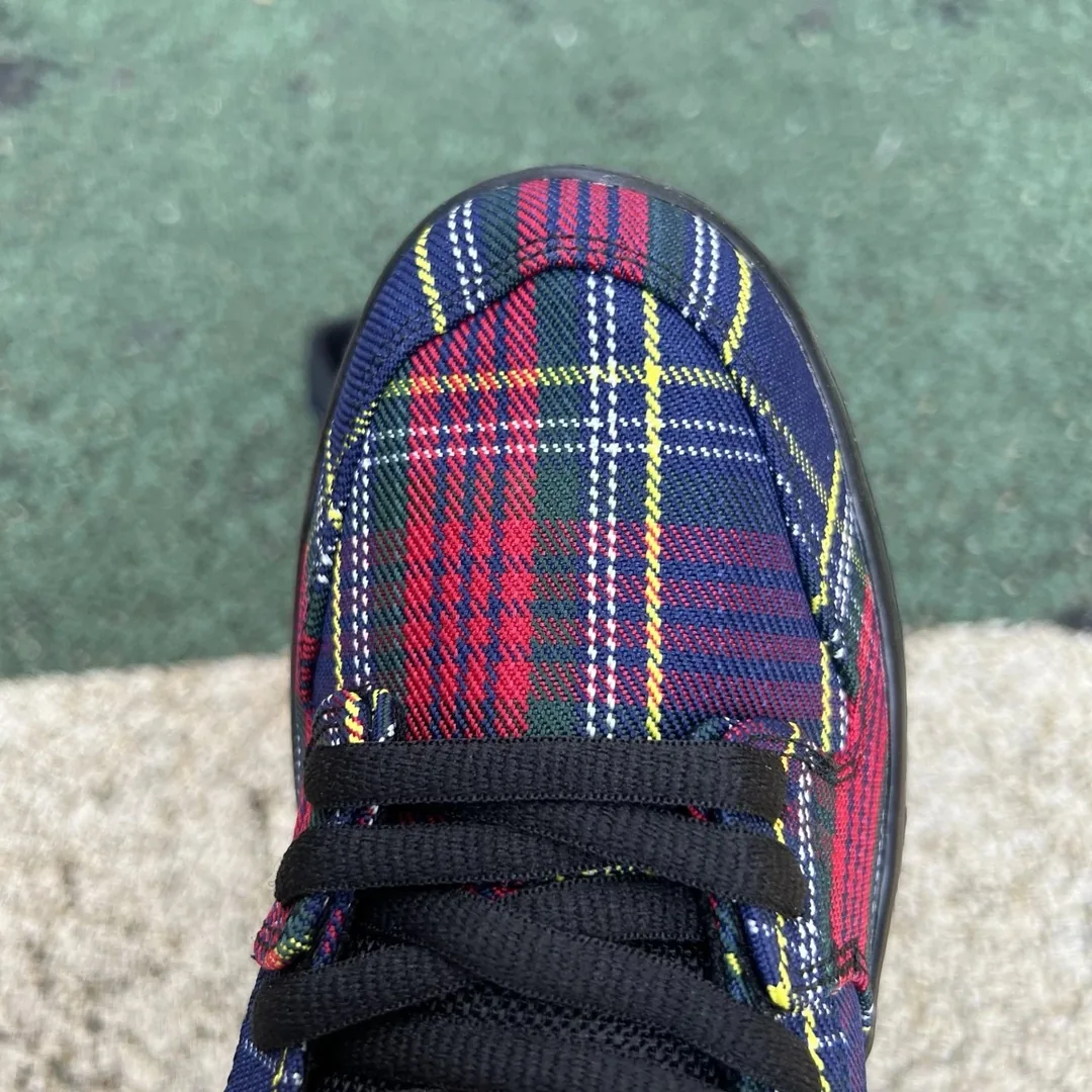 Nike Dunk Low SB Nardwuar Edition Sneakers — photo 8