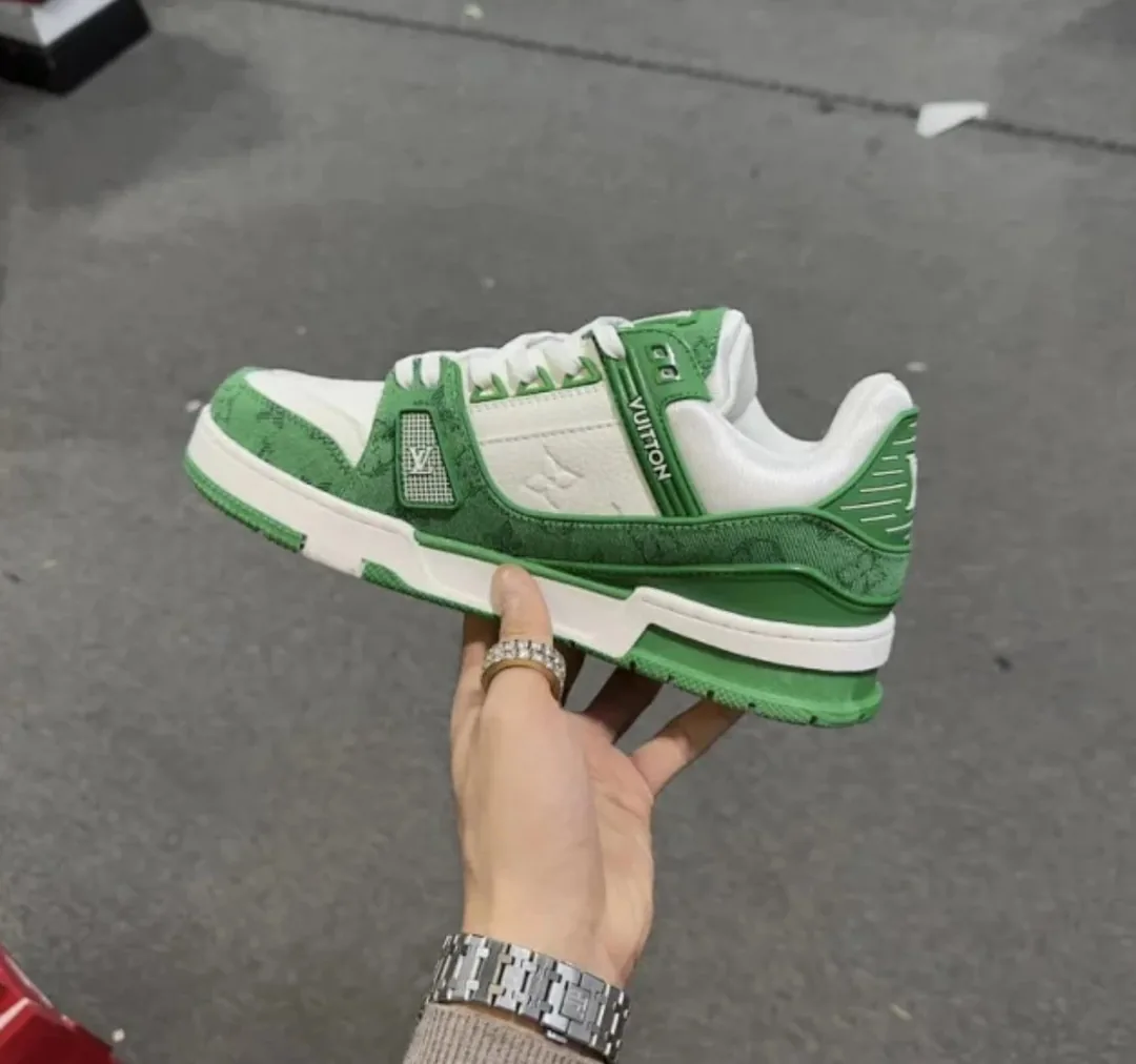 Louis Vuitton LV Trainer Vibrant Running Shoes — photo 3