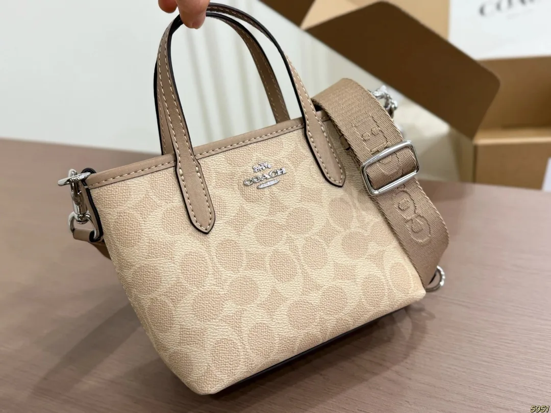Coach Basket Bag — photo 11