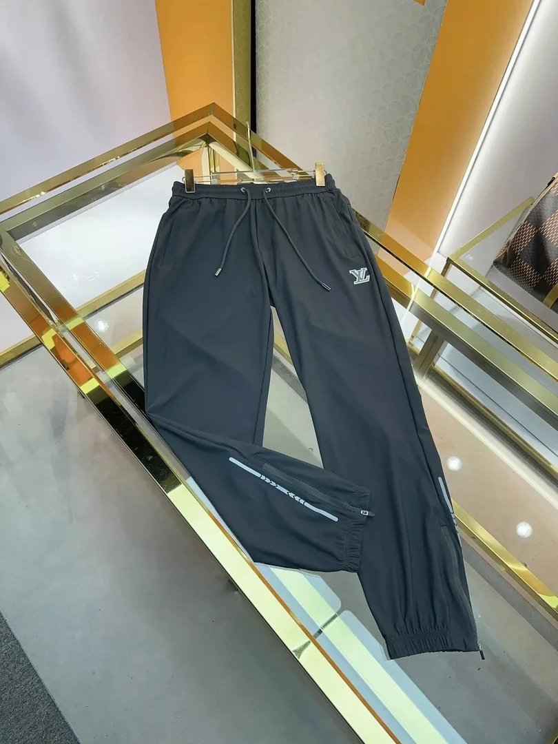 Sweatpants — Photo 2