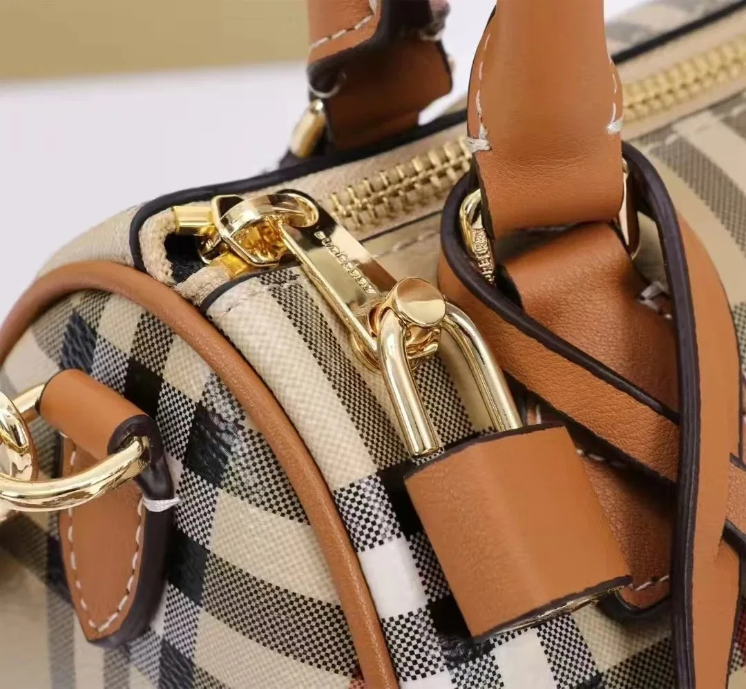 Balenciaga Leather Tote Bag — photo 6