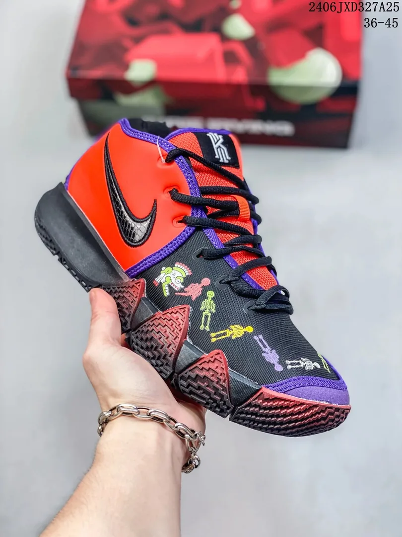Nike Kyrie 4 Basketball Shoes — Photo 14