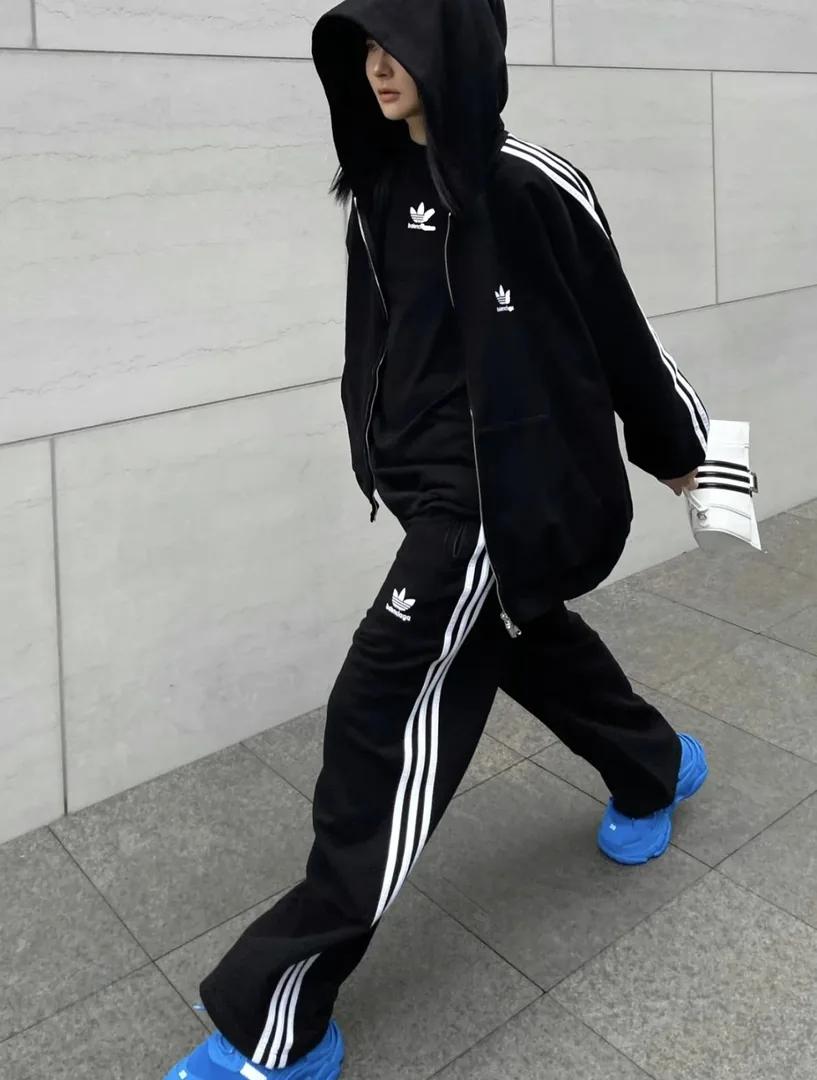 Balenciaga Three-Stripe Zip Hoodie — photo 6