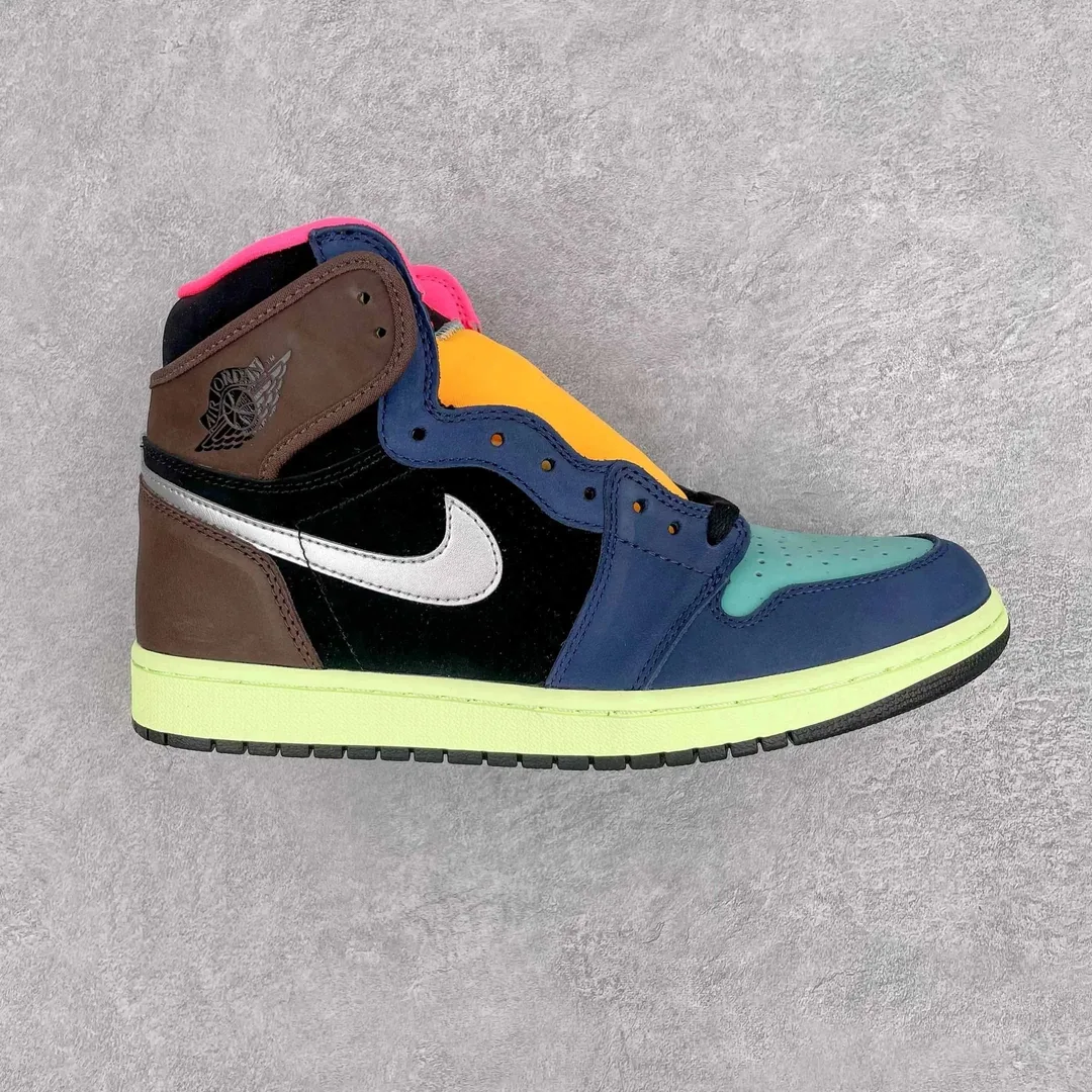 Air Jordan 1 White Sneakers — Photo 13